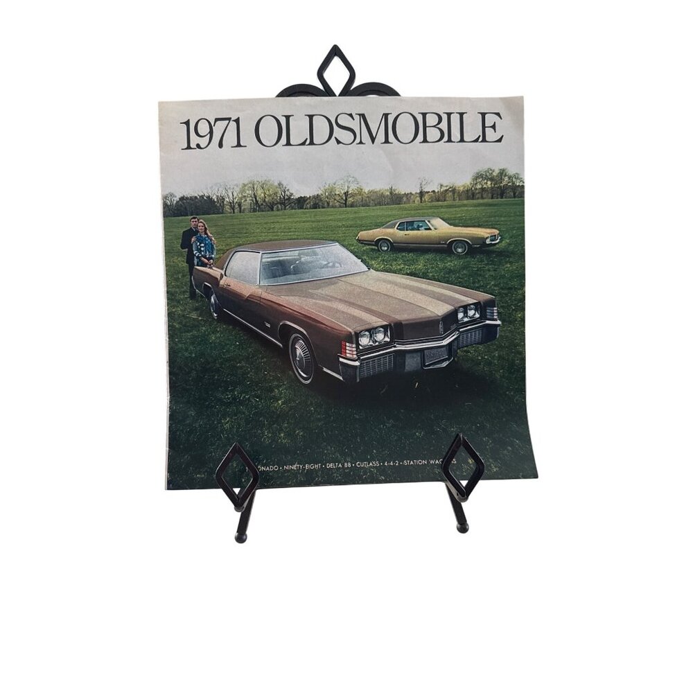 Vintage 1971 Oldsmobile Booklet Sales Brochure Magazine 16 pages